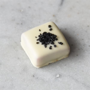 Sea Salt Caramel - Black Lava W